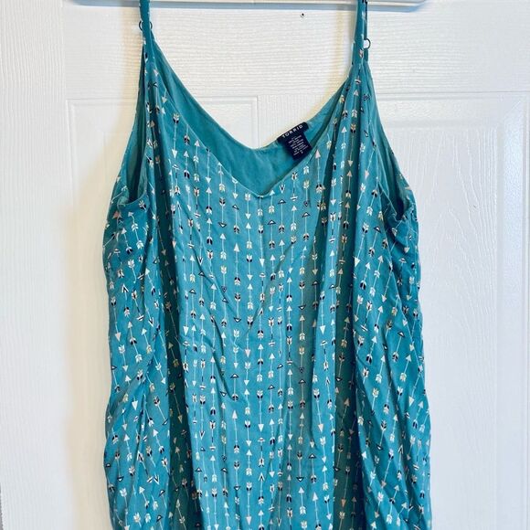 Torrid Sophie Double-Layer Teal Blue Arrow Print Swing Cami Sz 2 2X 18/20 - Picture 2 of 9